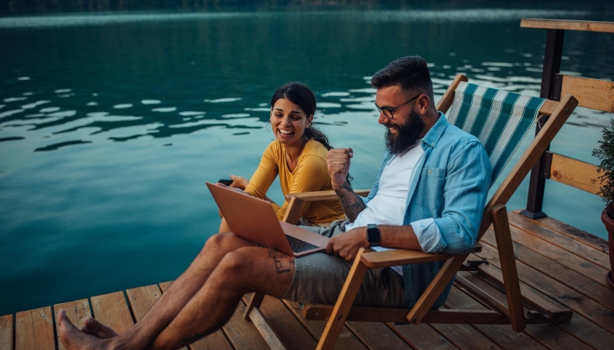 Couple Booking Cruise